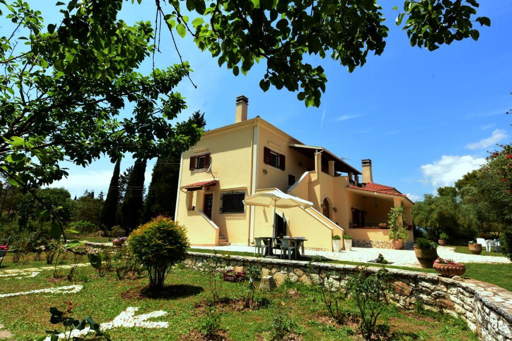 Villa Rose Garden room 6